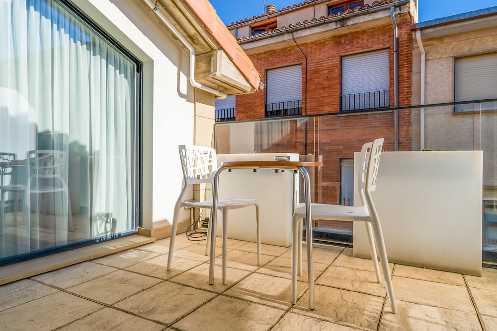 Apolonia Hotel 40/50