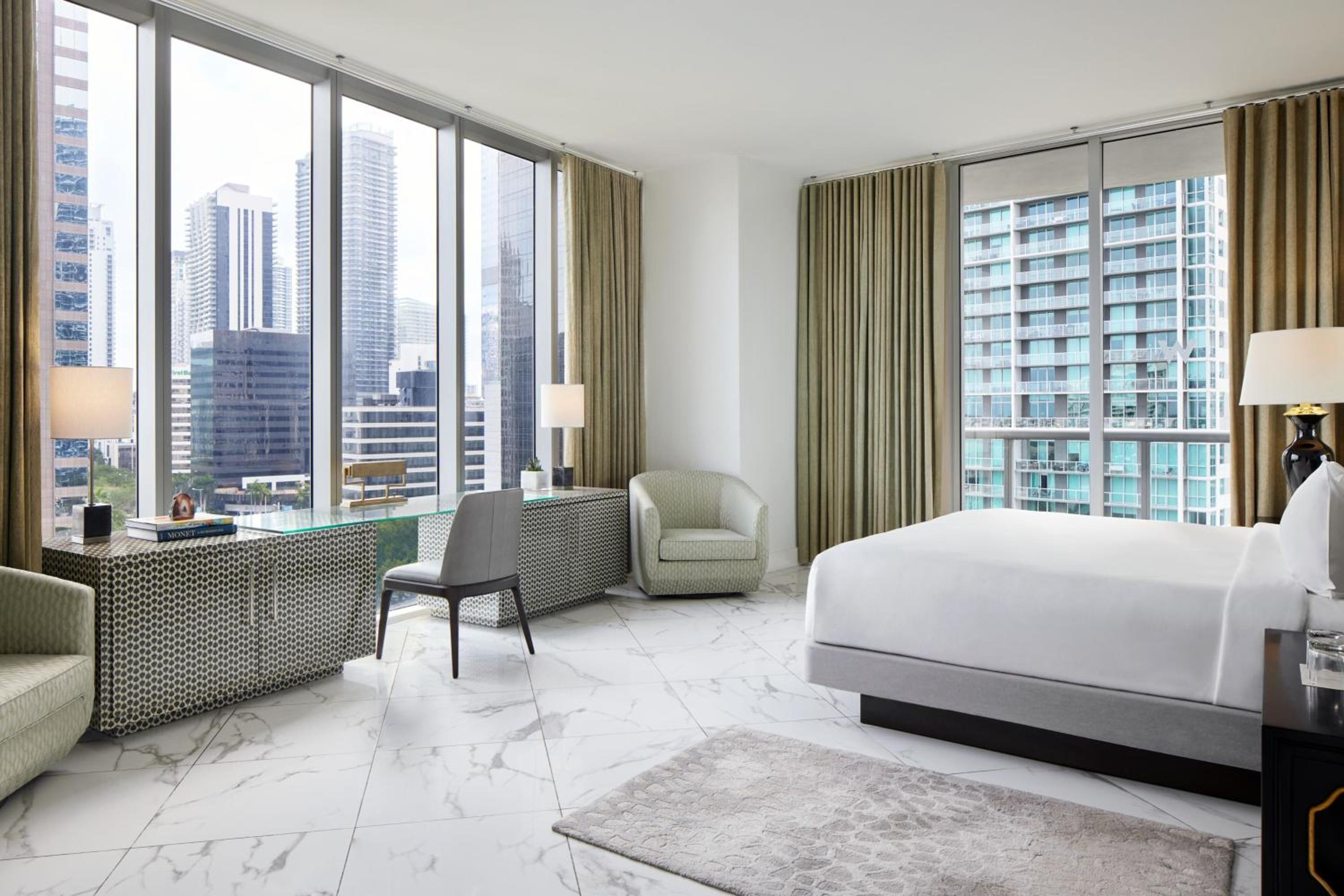 2 Bedrooms, Penthouse, Suite, King and Queen Bed, with View, Large