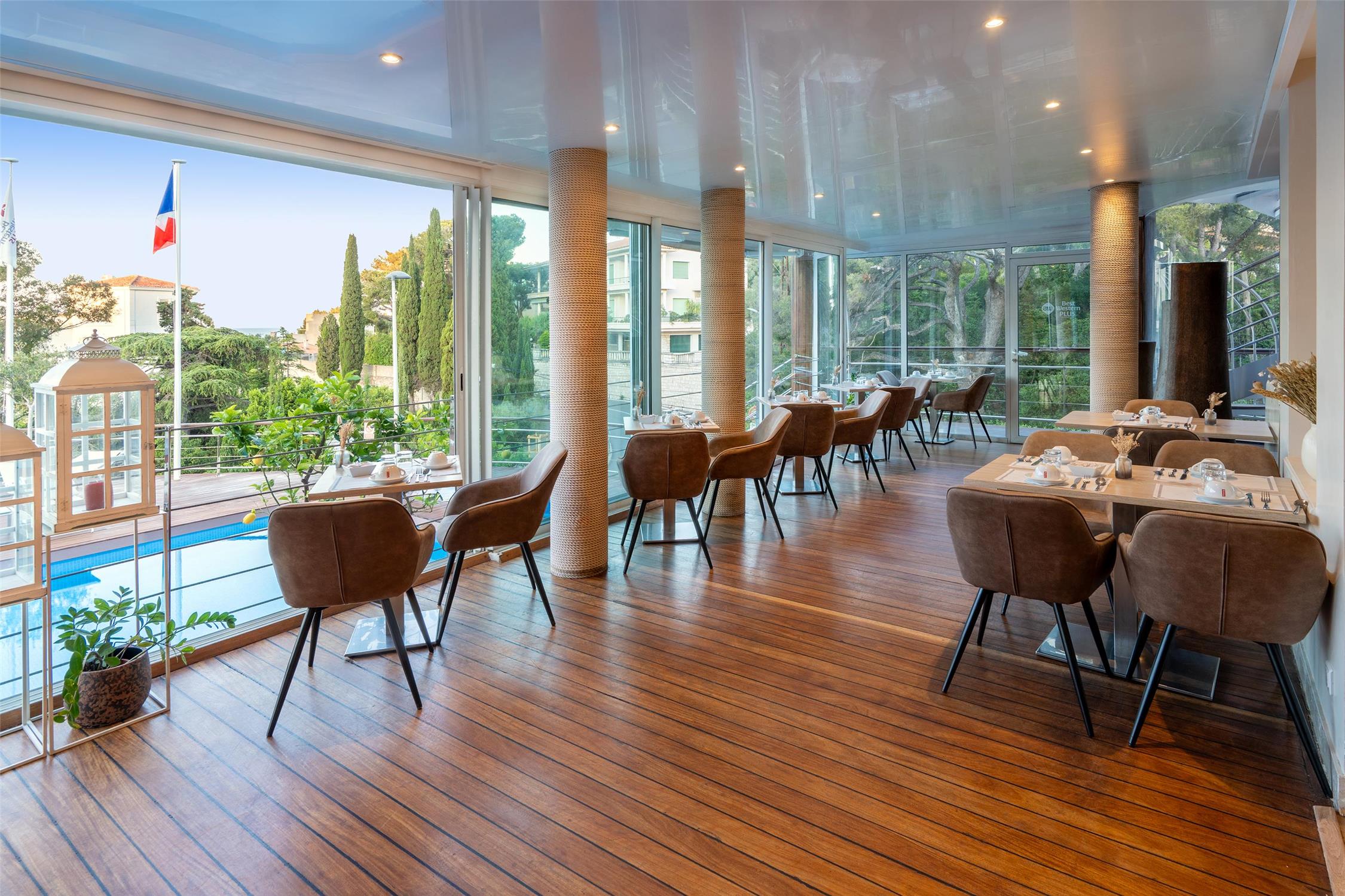 Best Western Plus La Rade 57/73