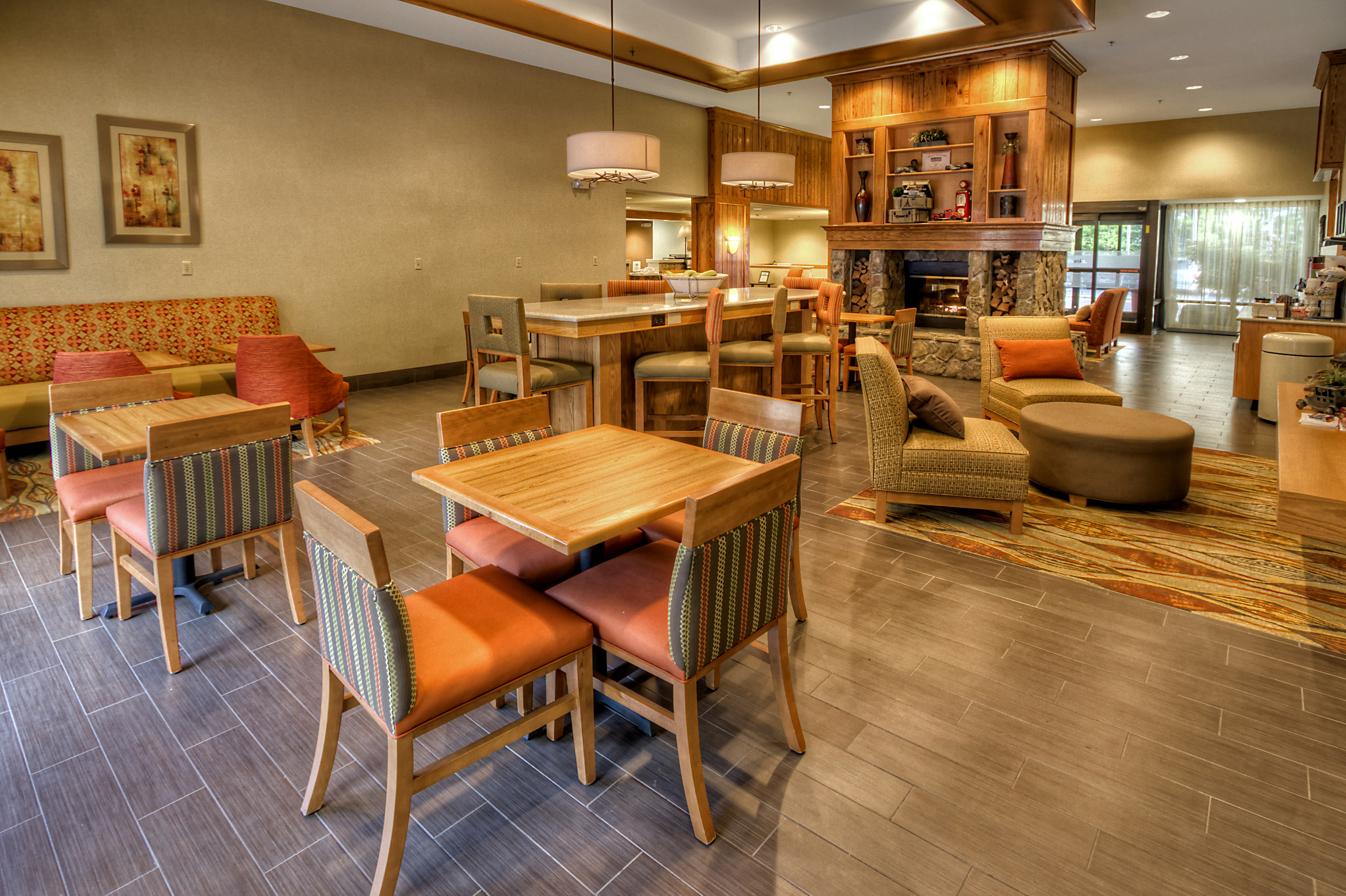Hampton Inn Franklin Nc 20/30