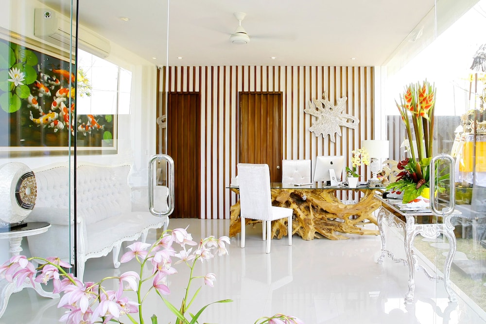 Anari Villas Kuta 47/65