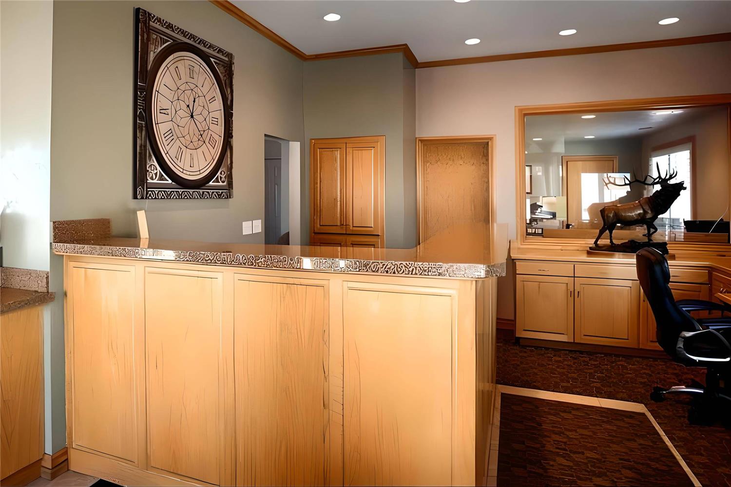 Econo Lodge Inn & Suites Vernal near Dinosaur Monument 2/9