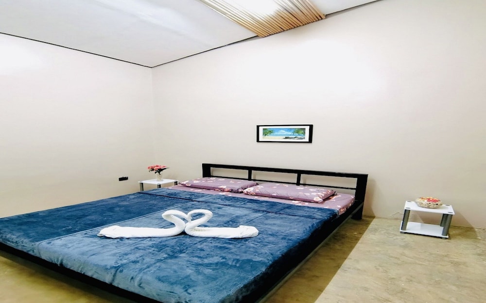 Big Paul Hostel - Adults Only 8/50