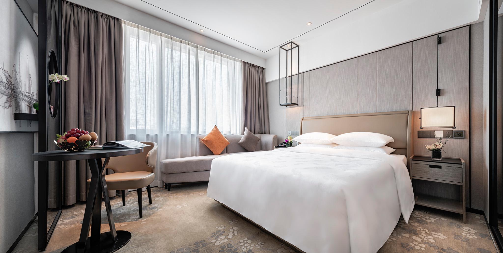 Deluxe Room City View King Room