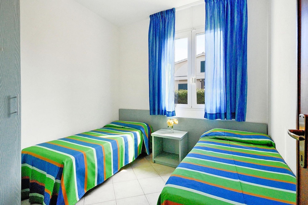 Villaggio Turistico Residence La Cecinella 30/77