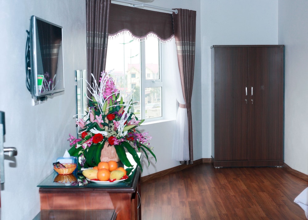 New Airport Hotel 5/50
