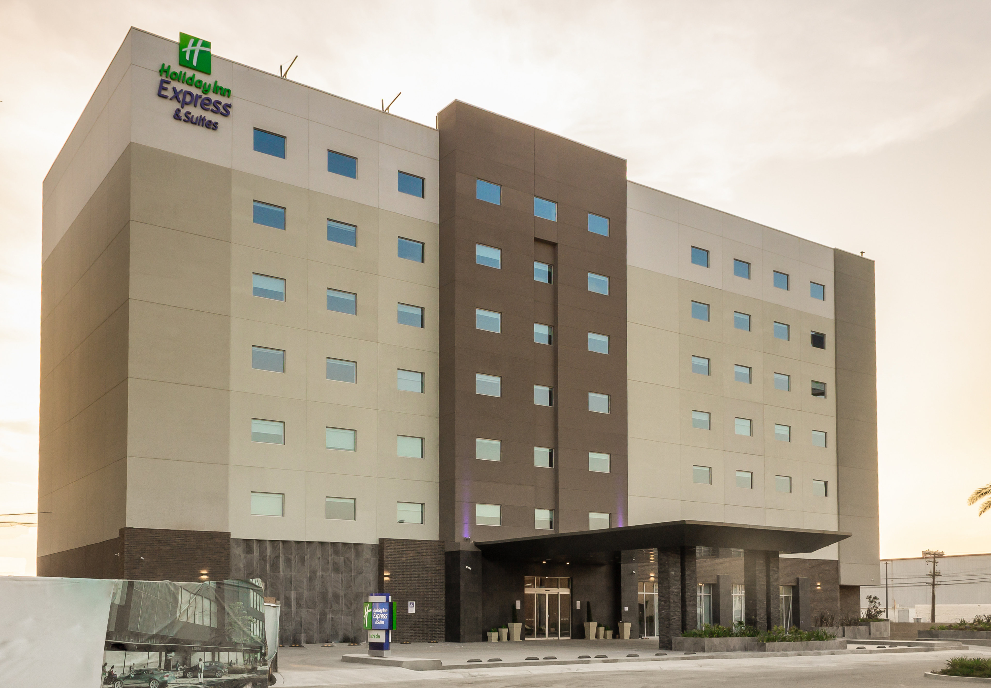 Holiday Inn Express and Suites Tijuana Otay 2/61