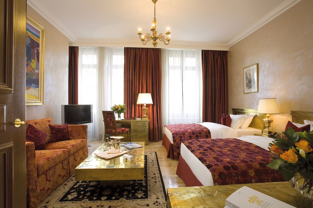 Hotel de La Cigogne Geneva 52/69