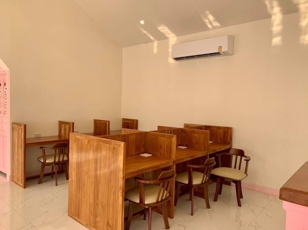 Funwan Hotel 33/50