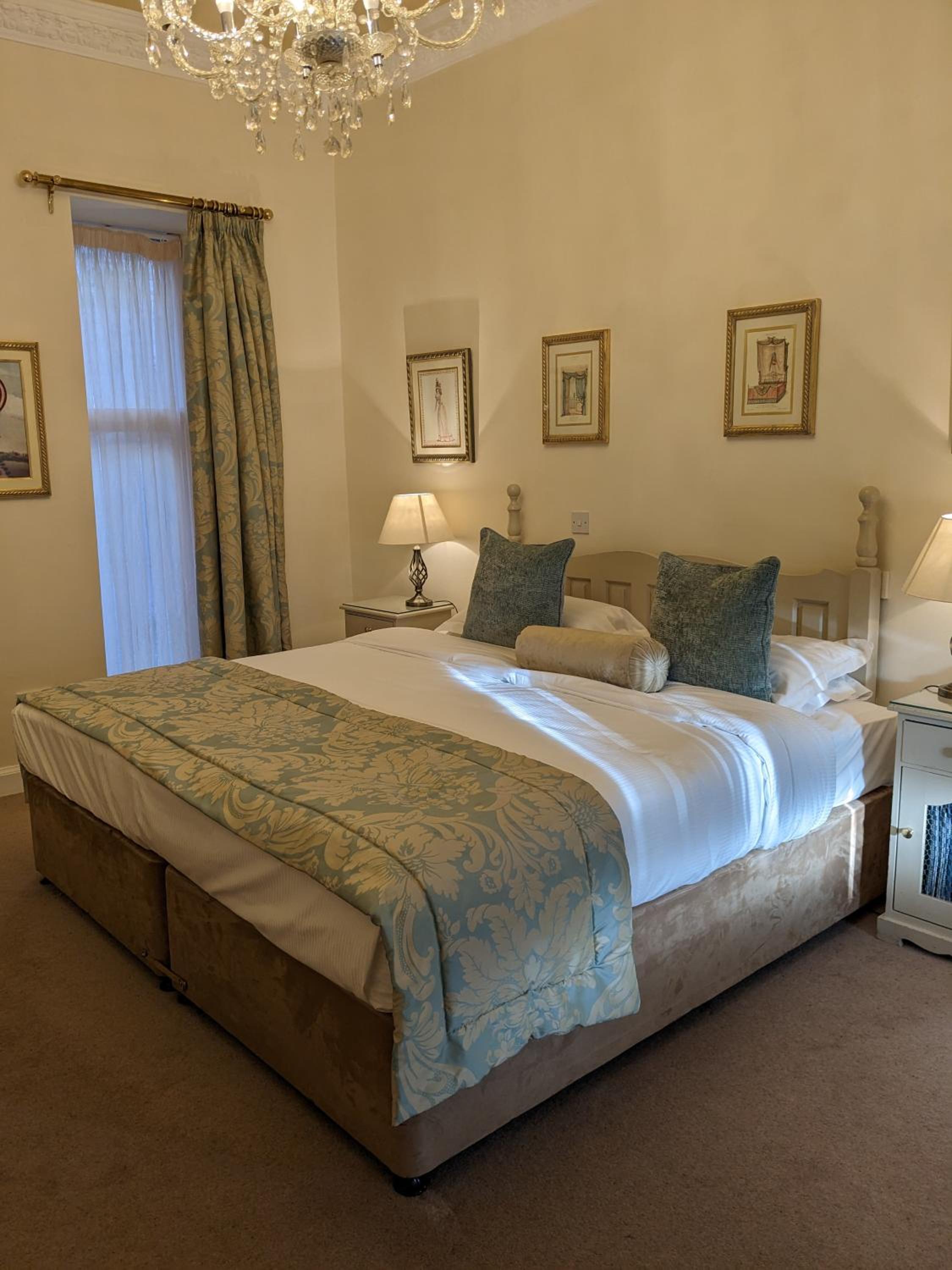 Lodge, Suite