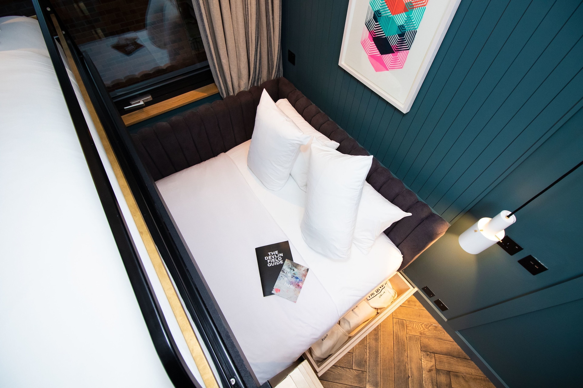 COZY, BUNK BED