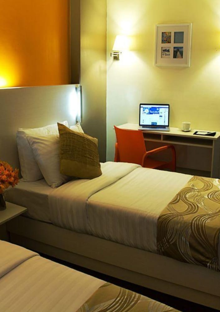 Pillows Hotel 45/63