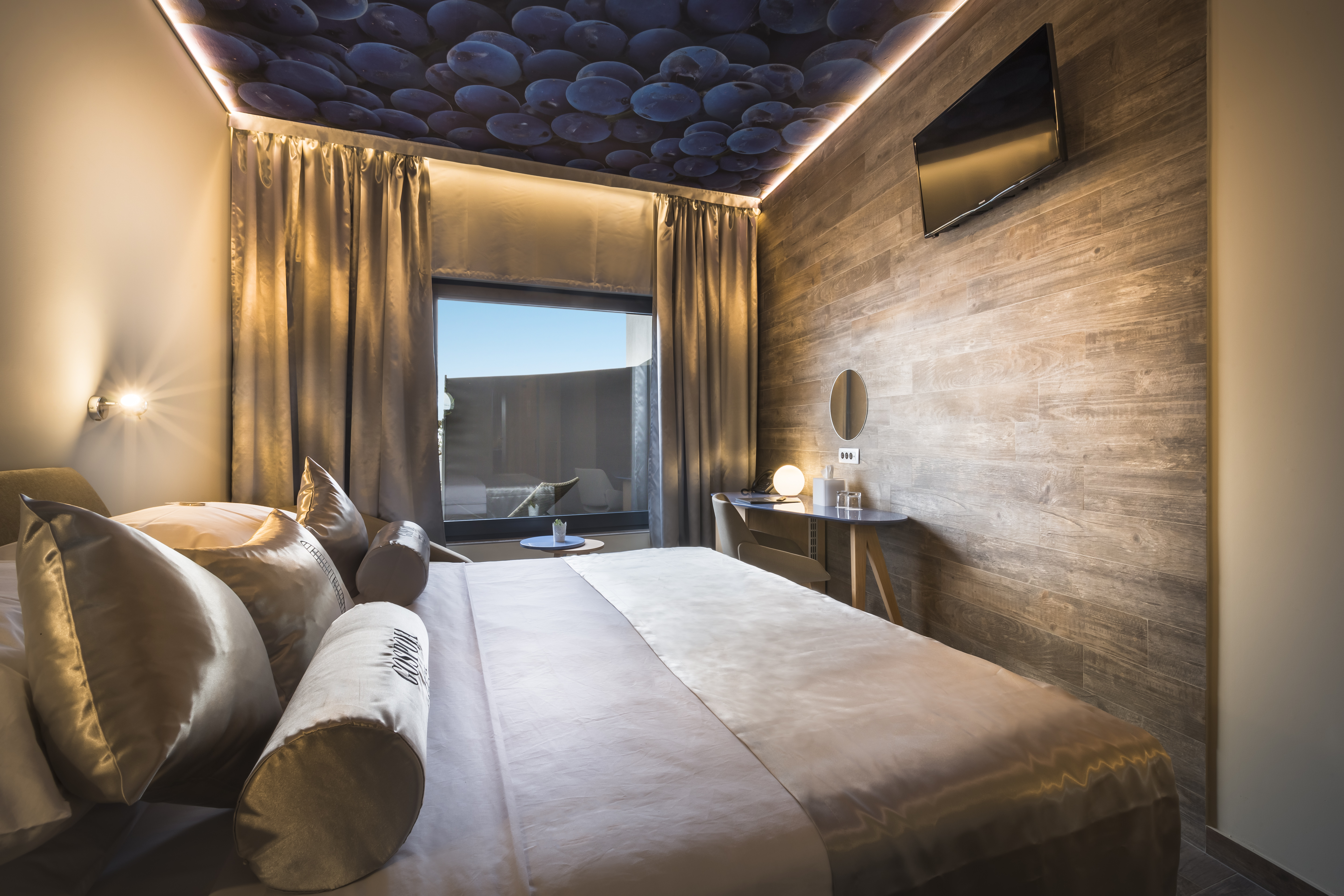 Superior, Double Bed, Balcony