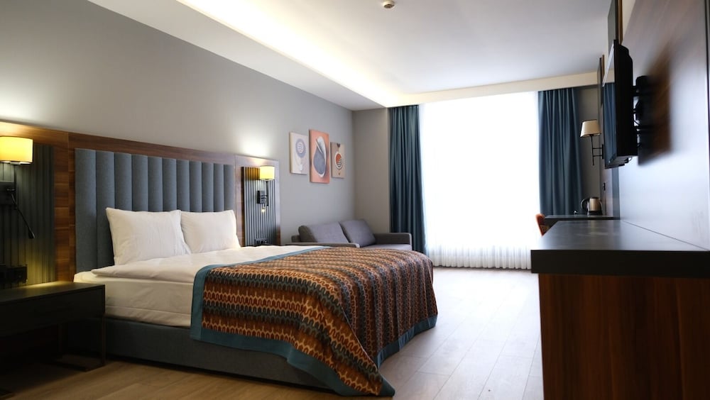 Incipark Hotel 16/48