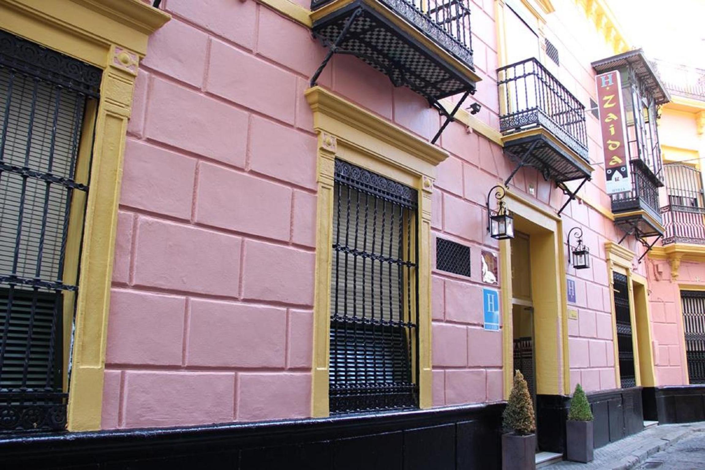 Zaida Hotel 2/50