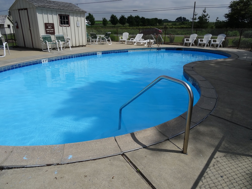 Amish Country Motel 3/52