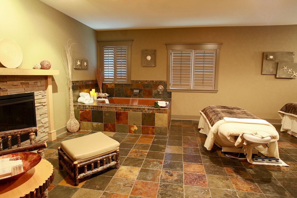Tigh Na Mara Seaside Spa Resort Conference Centre 47/57