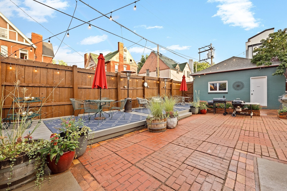 The Adagio Bed and Breakfast 48/50