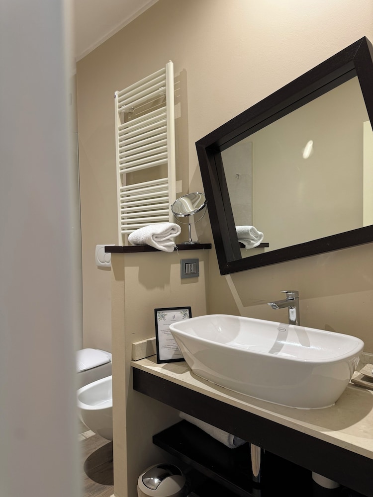 Superior, Twin Beds, Sofa, Town House 33 8/10