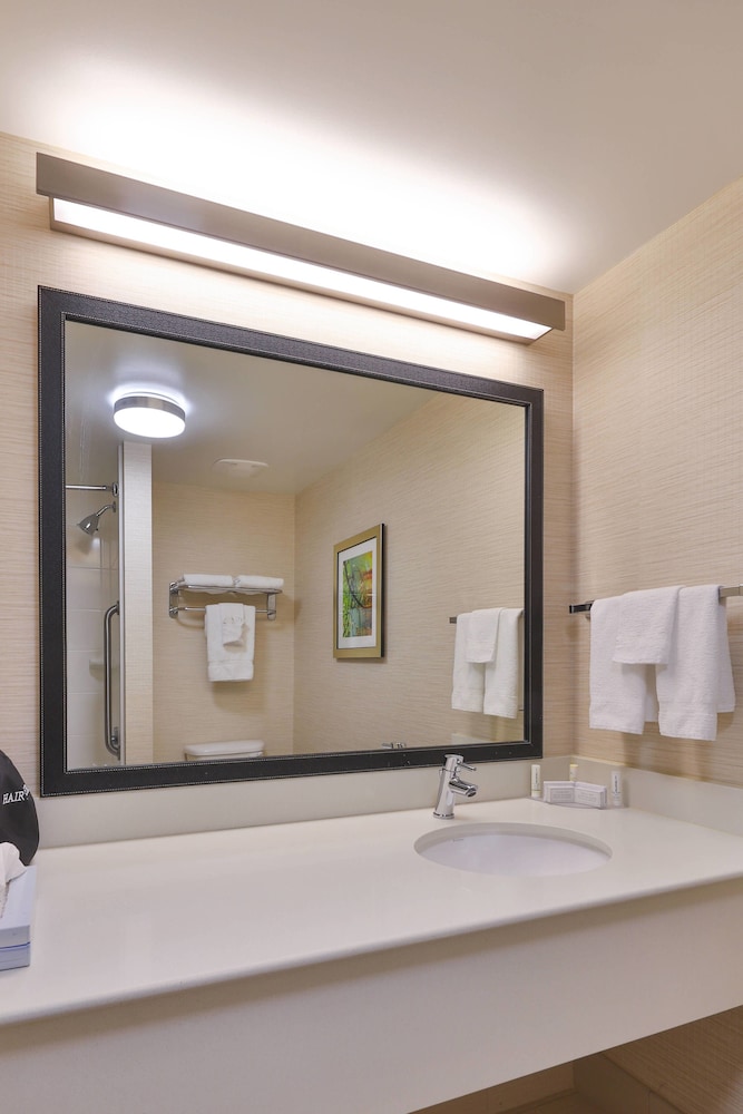 Fairfield Inn Lexington Park Patuxent River Naval Air Station 10/36