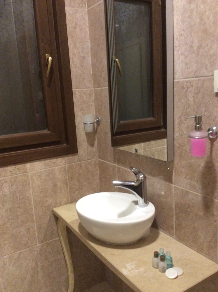 RAGIP PASHA APARTMENTS 40/73