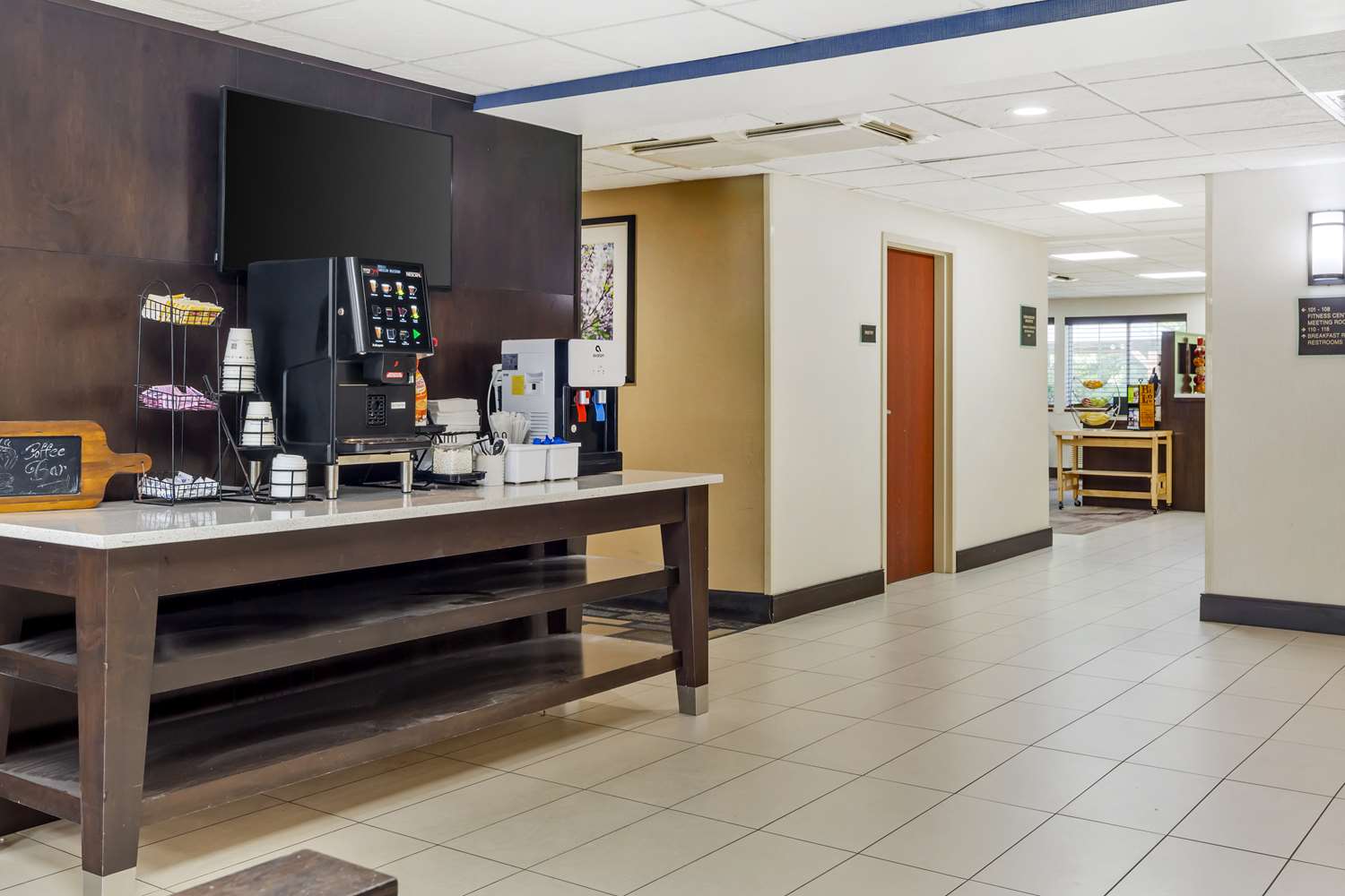 Best Western Plus Berkshire Hills Inn & Suites 4/41