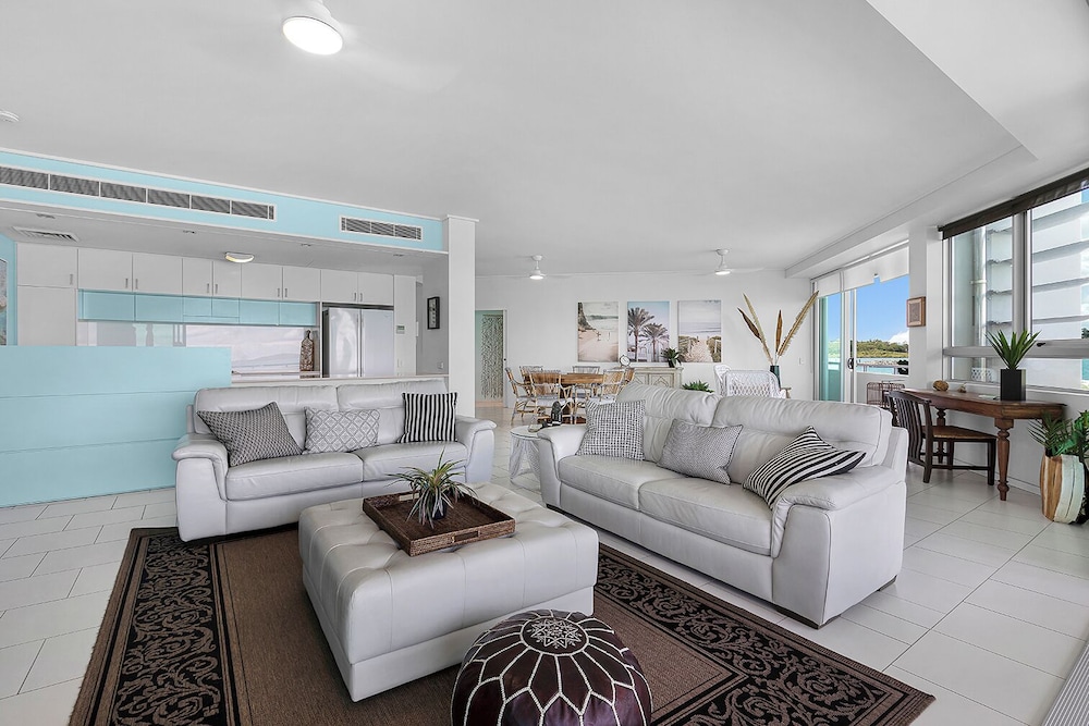 Peninsula Airlie Beach 32/50