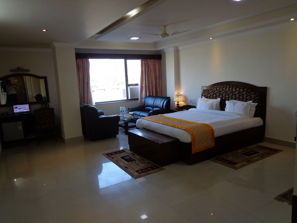 BODHGAYA REGENCY HOTEL 17/50