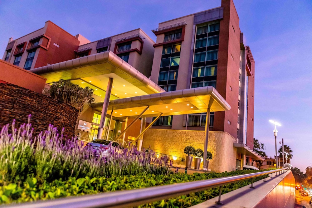 Southern Sun Rosebank 5/50