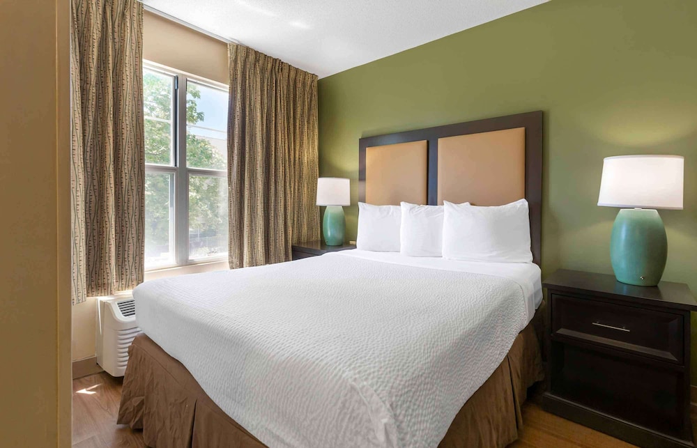 Extended Stay America Raleigh Rtp 4919 Miami Blvd 50/50