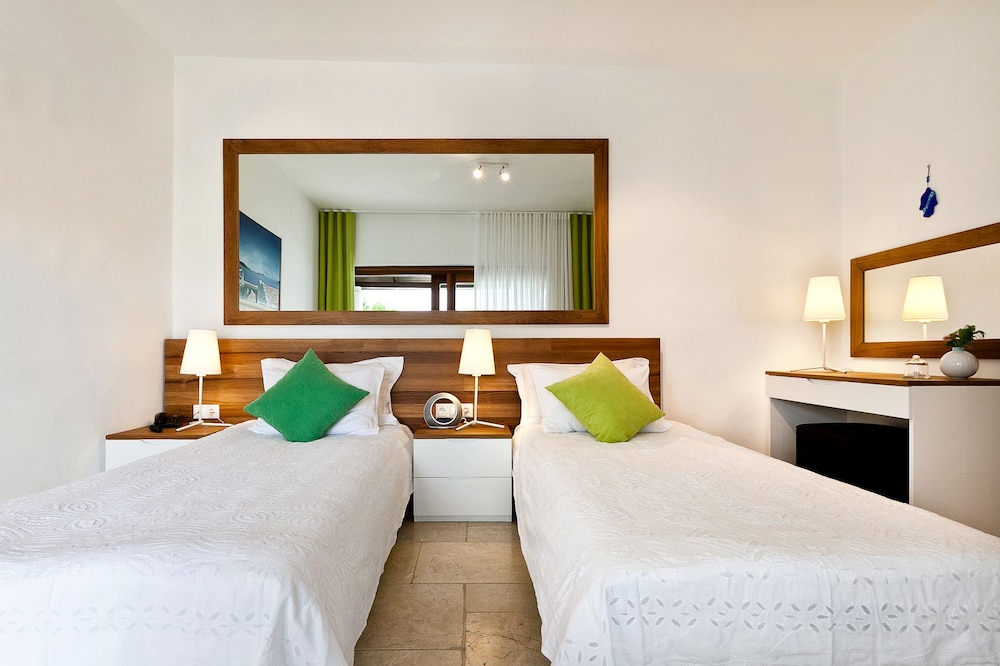 Hotel Villa Mahal - Adults Only 10/50