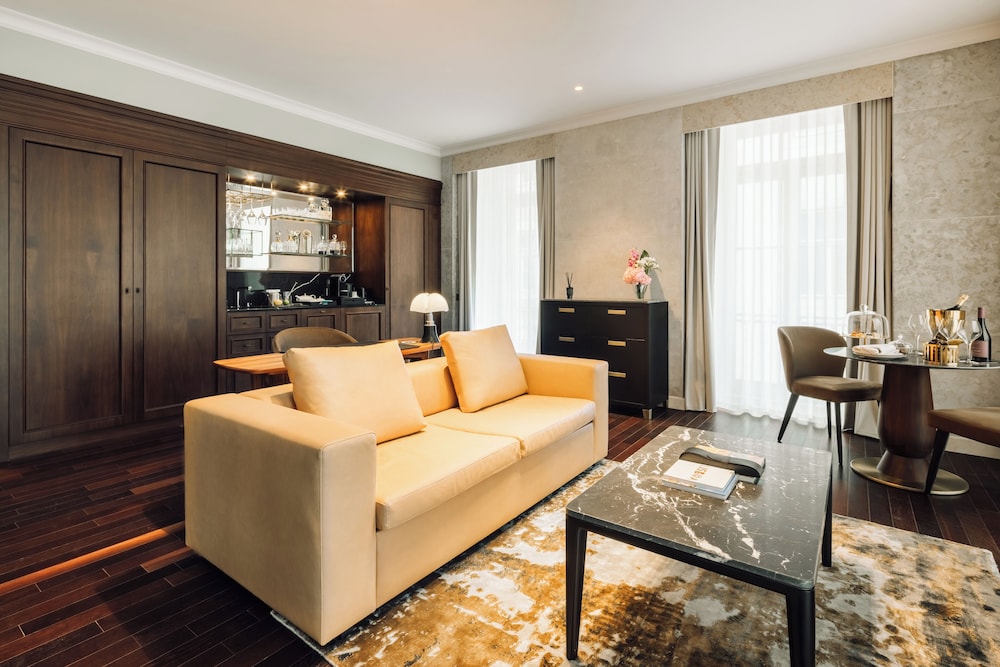 MYTHIC SANA Downtown Suites 26/50