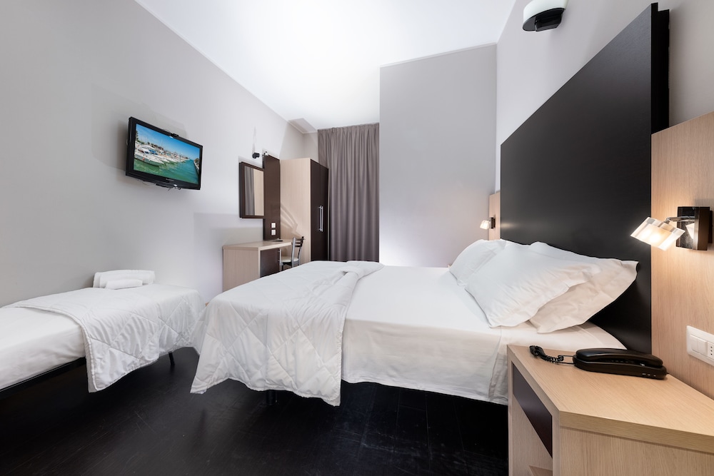 Hotel Aiglon 19/73