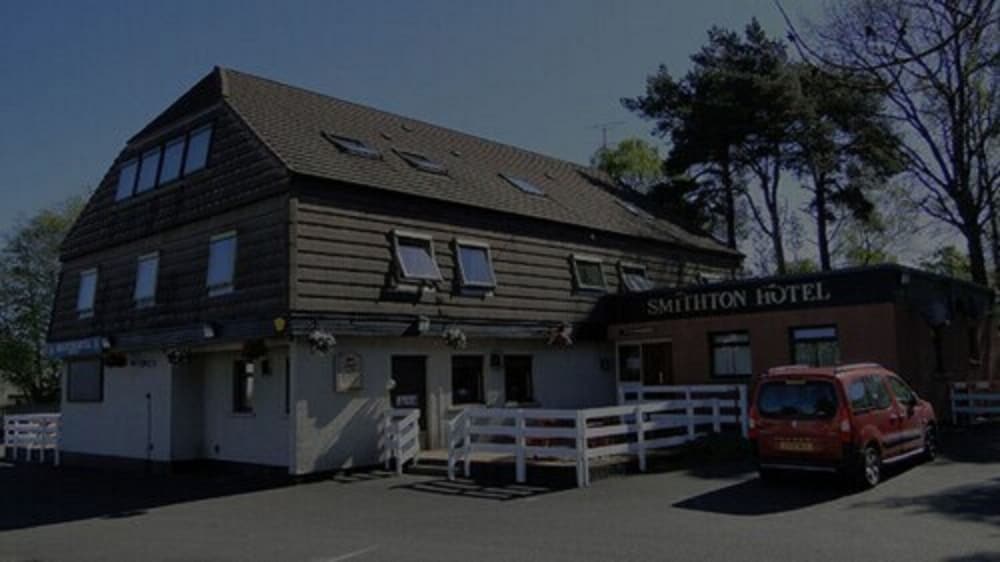 Smithton Hotel 64/70