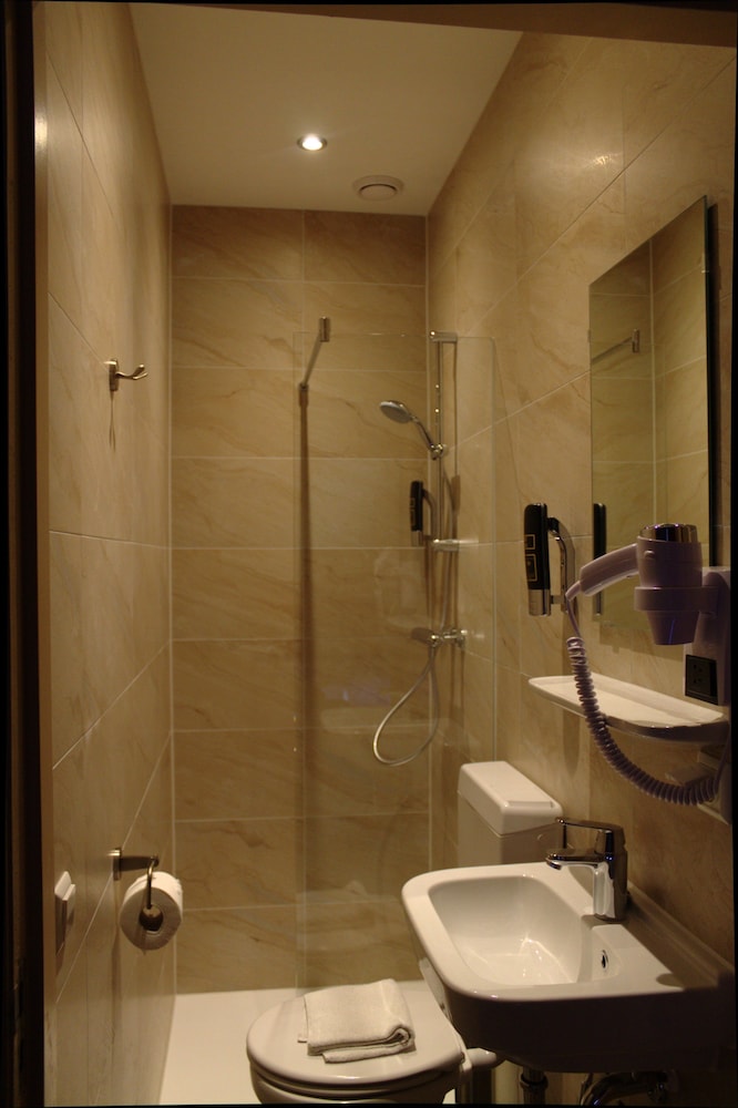 Aston City Hotel 19/45