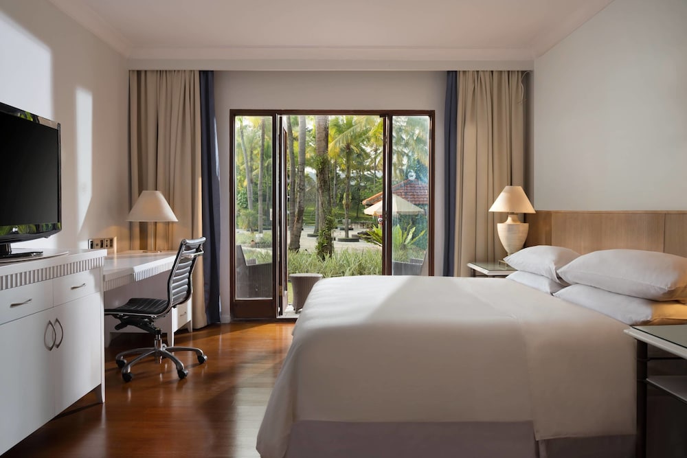 SHL Hotel and Resort 27/77