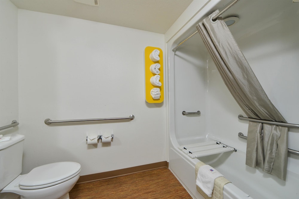 Motel6 Meridian, ID - Boise W 30/30