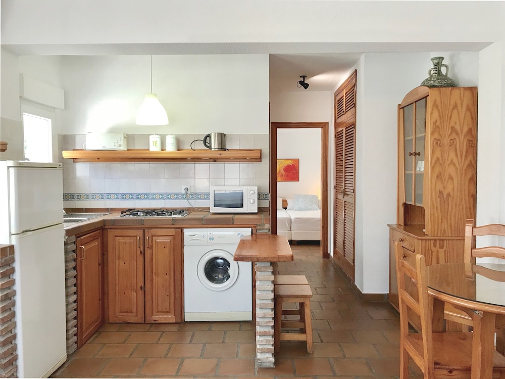 Apartamentos Turisticos La Mundial 10/48