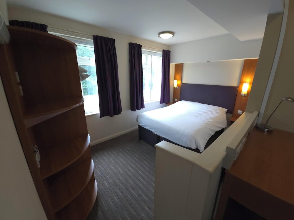 Premier Inn Bournemouth East Lynton Crt 28/54