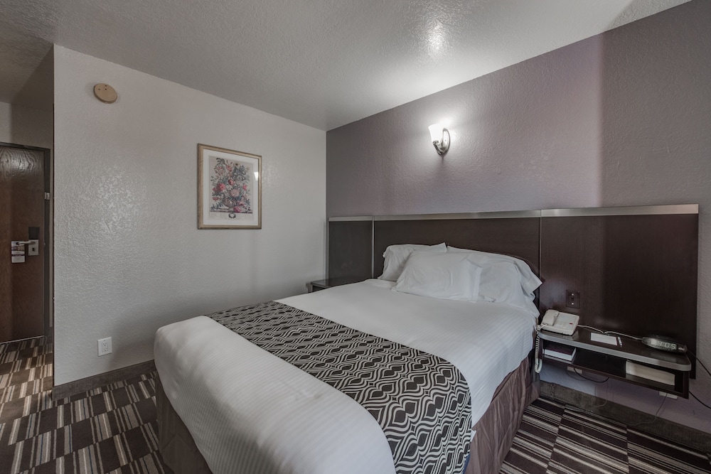 Oklahoma City Air Hotel 14/35
