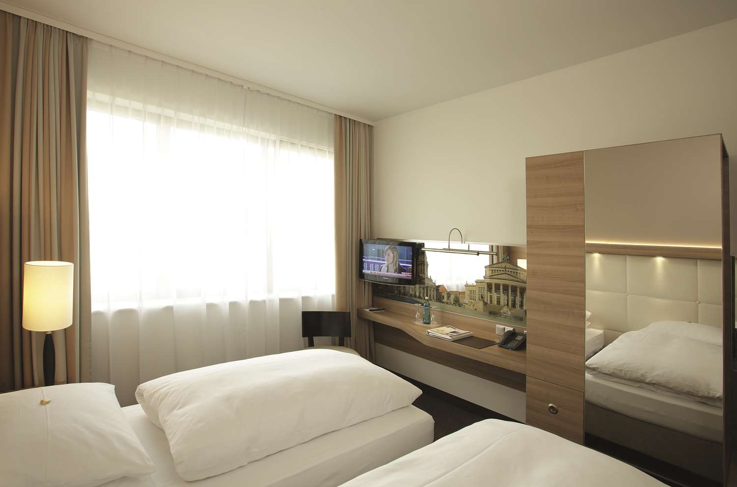 Hotel Berlin Alexanderplatz by Leonardo Hotels 5/16