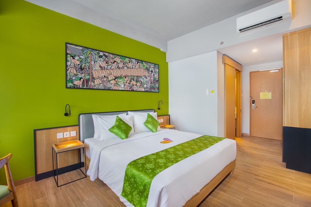 SUPERIOR, DOUBLE OR TWIN BED