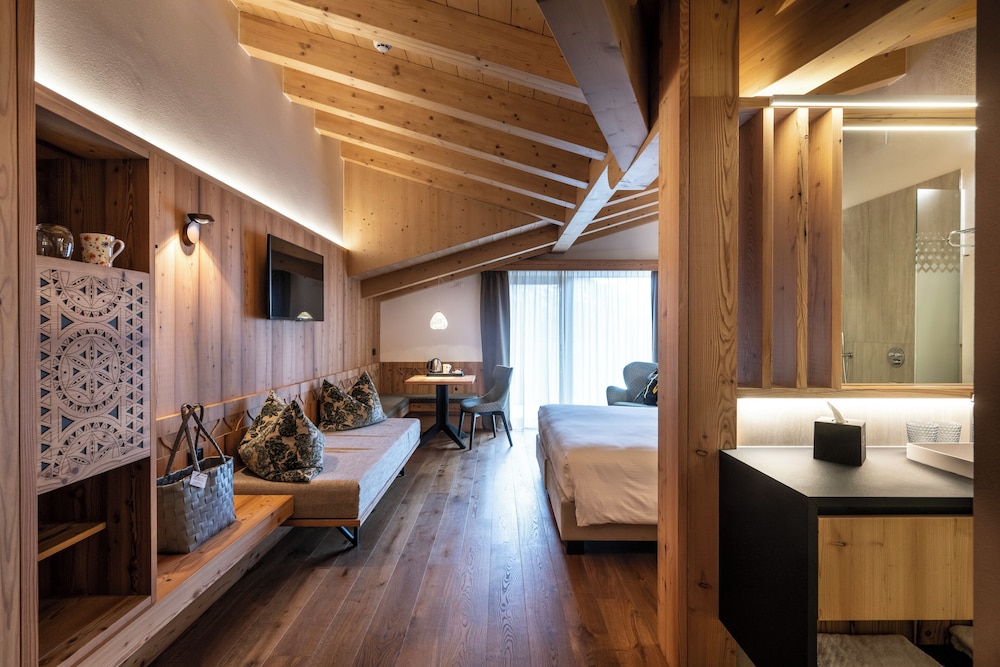 Hotel Ciampedie 43/52