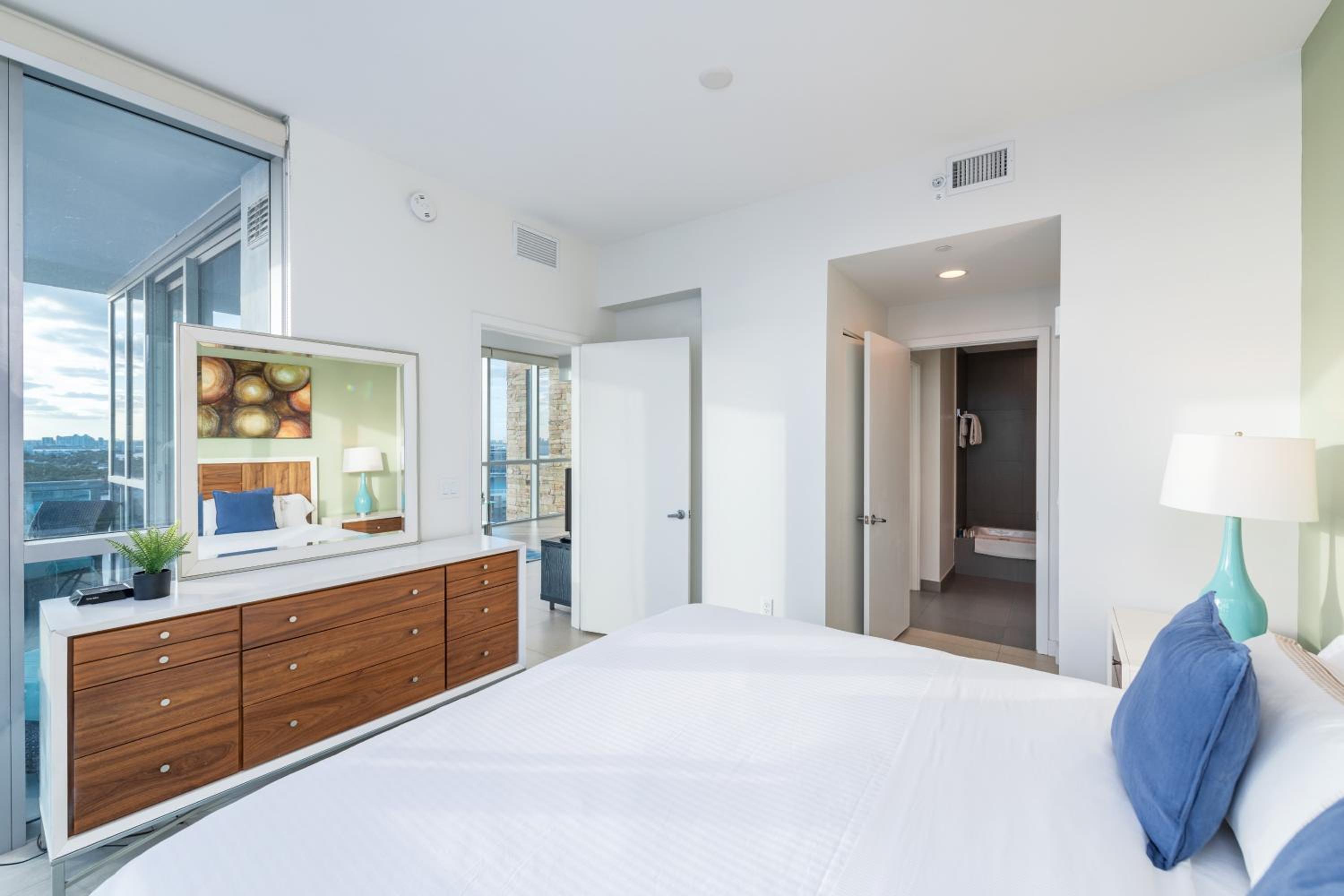 1 Bedroom, Deluxe, Apartment, Bay View, High Floor