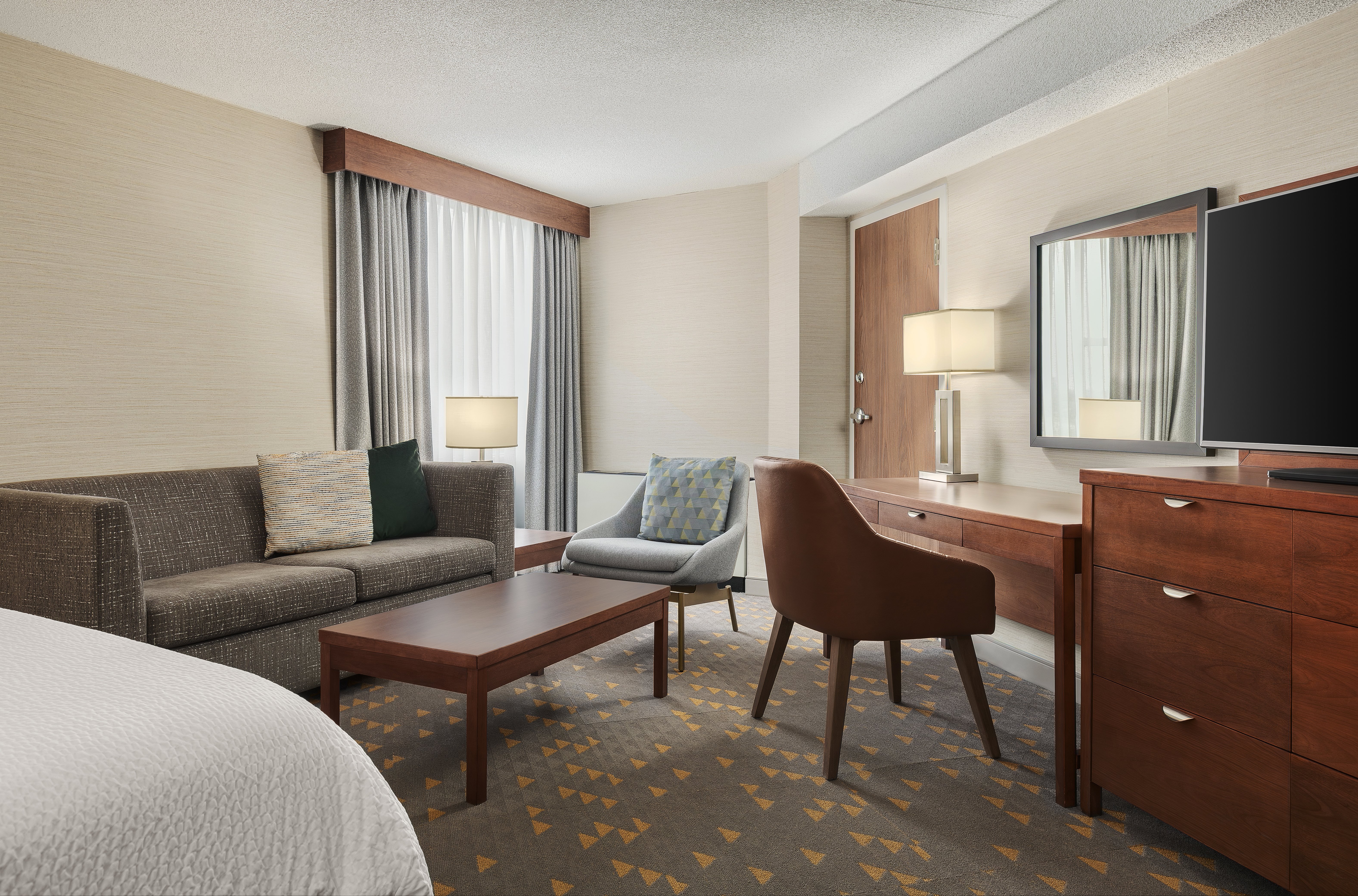 Holiday Inn Oakville Centre 42/81