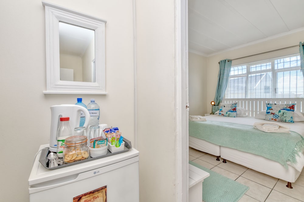 Mermaid Guest House 49/50