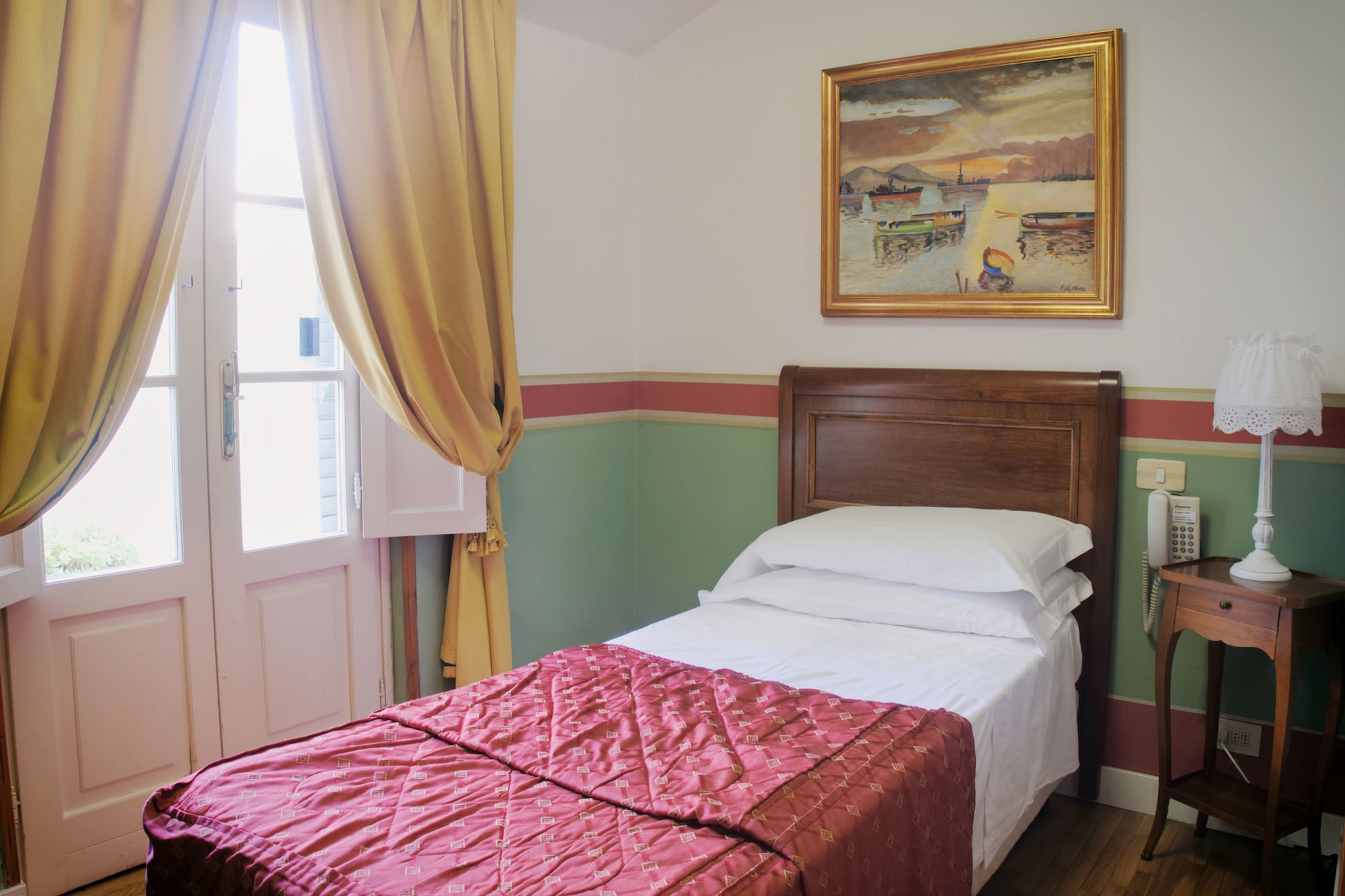 BASIC, DOUBLE BED, SMALL