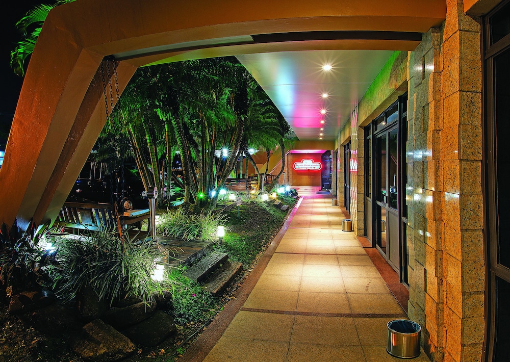 LIRA HOTEL 9/63