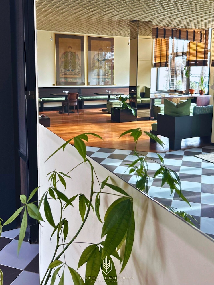 Lobby at VERDEMILIA HOTEL, ANZOLA DELL'EMILIA