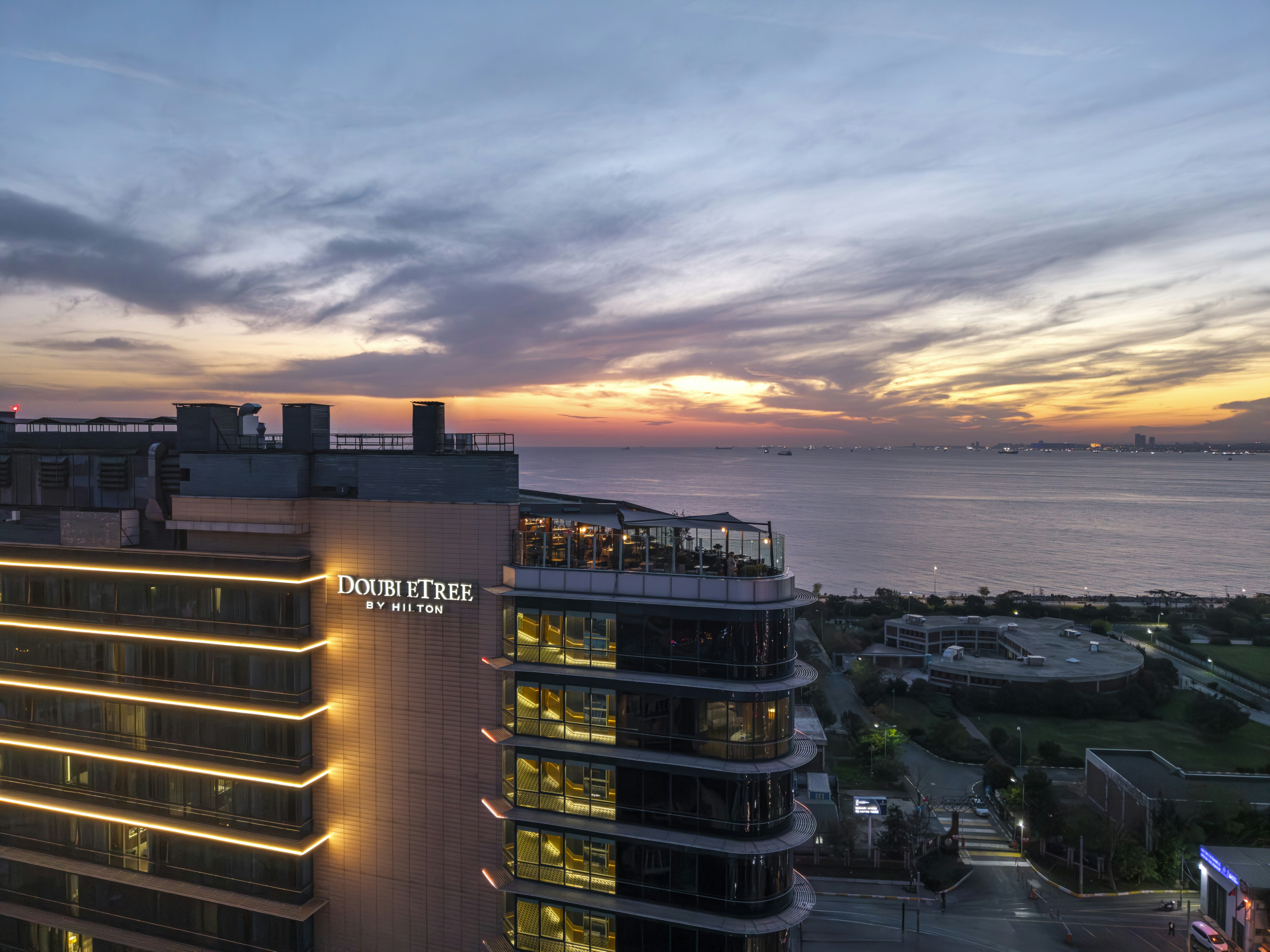 Doubletree By Hilton Hotel Istanbul - Moda 7/90